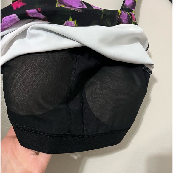 Old Navy Active (NWT) Black Floral Workout Top, Built-in Padded Sports Bra - Picture 5 of 6